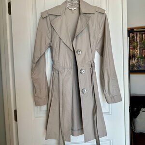 CAbi Gray Women's Light Trench Coat in XS